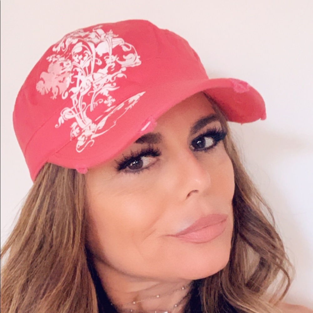Fiddler cap style hat
